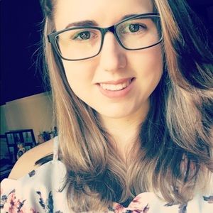 Meet your Posher, Katelyn